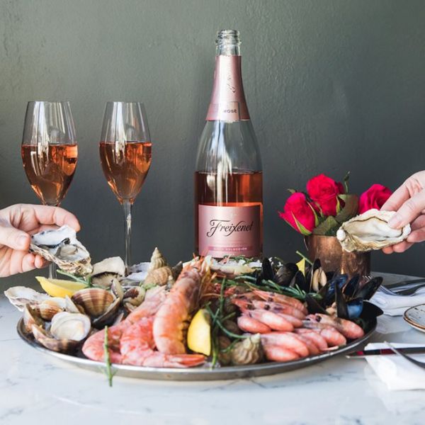 Vinho para o verão, seus sabores e temperatura - Vinho Rosé com frutos do mar