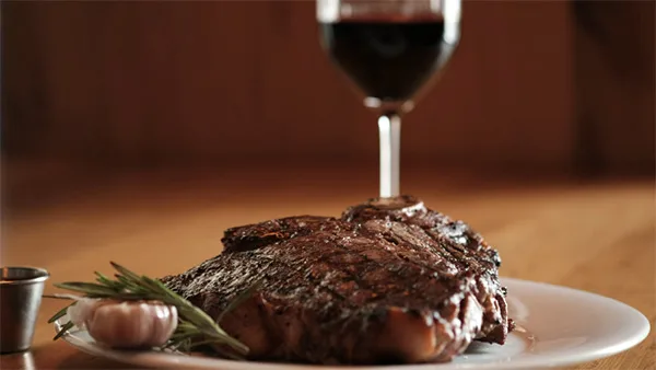 Cave de Ladac Grand d'Excellence Cuvée Prestige Bordeaux AOP 2019 - Harmonização