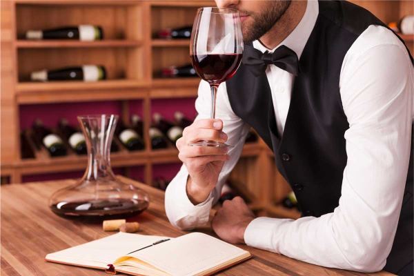 Sommelier, as dicas para uma lista de vinhos tintos