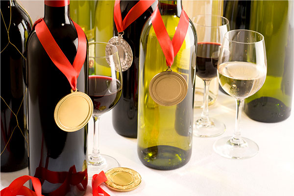 Os 10 Vinhos Medalhados Mais Prestigiados: Brinde com Excelência