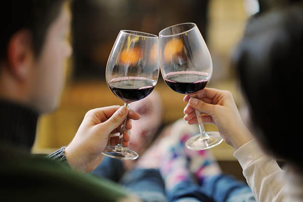 Kit 3 Vinhos Vik La Piu Belle & Milla Cala – Elegância e Arte Chilena em Três Rótulos - Brindando