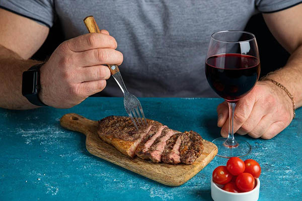 Cordero Con Piel de Lobo Syrah - Harmonização