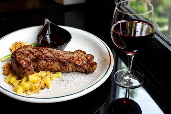 Kit 2 Garrafas Nicasia Vineyards Red Blend Cabernet Franc 2023 – Exclusividade Andina em Dose Dupla por menos de R$103 cada - Harmonização
