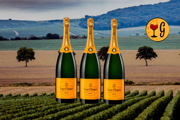 Kit 3 Garrafas Champagne Veuve Clicquot Brut – Luxo e Celebração em Dose Tripla - Thumbnail