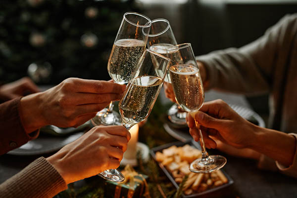Kit 3 Garrafas Champagne Veuve Clicquot Brut – Luxo e Celebração em Dose Tripla - Brindando