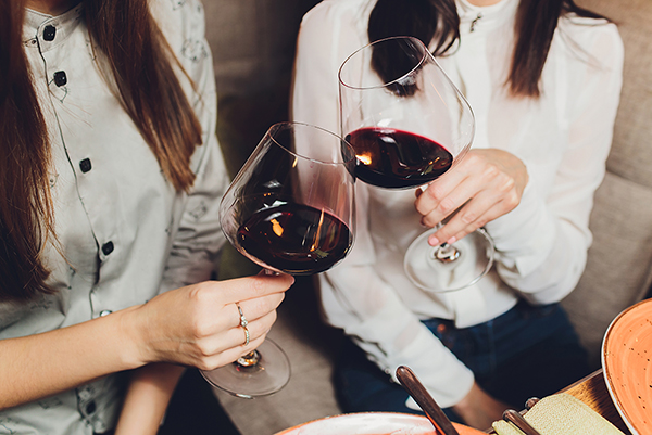 Kit Dueto Lusitano – Douro & Lisboa em 2 Vinhos por R$77 - Brindando