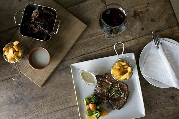 Stag's Leap Wine Cellars Hands of Time Red Blend 2018 - Harmonização