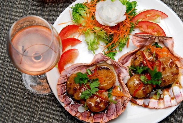 Adega da Confraria Rosé Leve - Harmonização