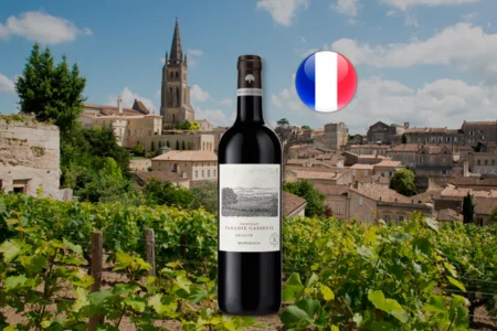 Château Paradis Casseuil 2022 em composição editorial de França
