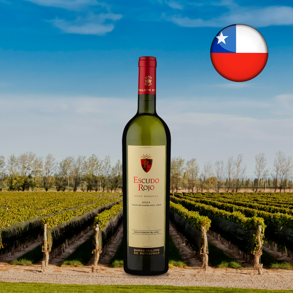 Garrafa de Escudo Rojo Gran Reserva Valle de Casablanca Sauvignon Blanc 2024 em composição de oferta.